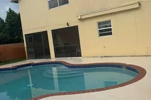 650 Toxaway Dr, West Palm Beach, FL 33413 - Photo 9