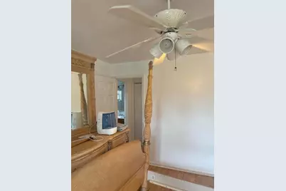 650 Toxaway Drive, West Palm Beach, FL 33413 - Photo 11