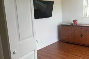 650 Toxaway Dr, West Palm Beach, FL 33413 - Photo 13