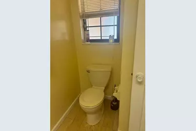 650 Toxaway Drive, West Palm Beach, FL 33413 - Photo 17