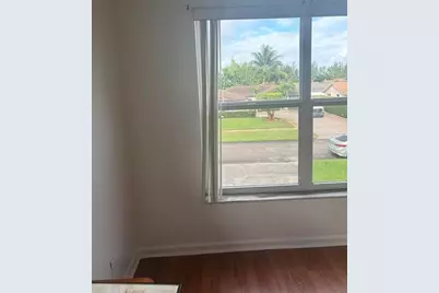 650 Toxaway Drive, West Palm Beach, FL 33413 - Photo 3