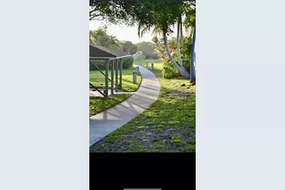 288 Seabreeze Circle, Jupiter, FL 33477 - Photo 35