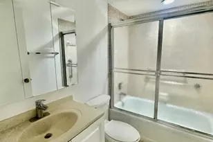 69 Dorset B, Boca Raton, FL 33434 - Photo 9