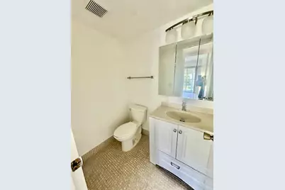 69 Dorset B, Boca Raton, FL 33434 - Photo 11