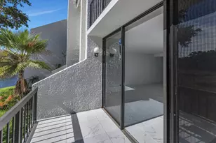 2804 Bridgewood Dr, Boca Raton, FL 33434 - Photo 33