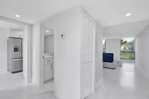 2804 Bridgewood Dr, Boca Raton, FL 33434 - Photo 19