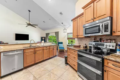 1212 Columbine Place, Wellington, FL 33414 - Photo 9