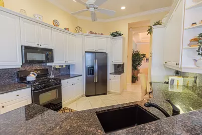 468 NW Blue Lake Drive, Port Saint Lucie, FL 34986 - Photo 5