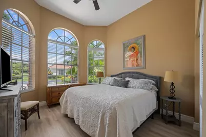 10870 Royal Devon Way, Lake Worth, FL 33449 - Photo 27