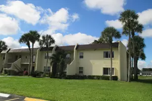 154 Lake Meryl Dr, West Palm Beach, FL 33411 - Photo 1