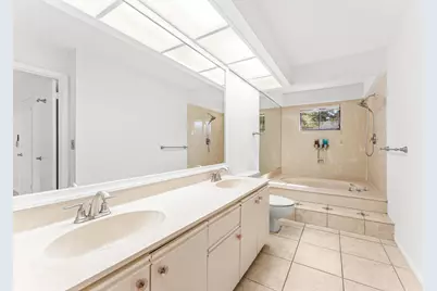 1075 Raintree Lane, Palm Beach Gardens, FL 33410 - Photo 19