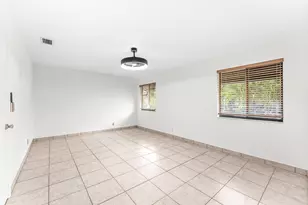 1075 Raintree Ln, Palm Beach Gardens, FL 33410 - Photo 17