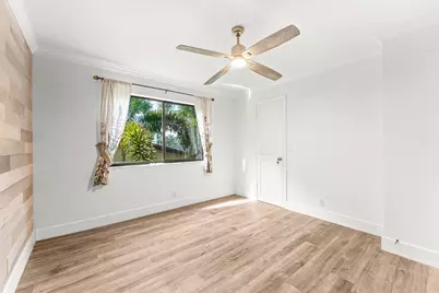 1075 Raintree Lane, Palm Beach Gardens, FL 33410 - Photo 23