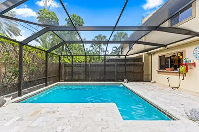 1075 Raintree Lane, Palm Beach Gardens, FL 33410 - Photo 3