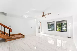 1075 Raintree Ln, Palm Beach Gardens, FL 33410 - Photo 7