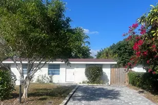 217 SW 3rd Ct, Deerfield Beach, FL 33441 - Photo 1