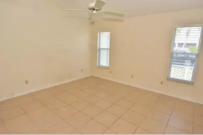 2544 SE Tropical East Circle E, Port Saint Lucie, FL 34952 - Photo 23