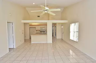 2544 SE Tropical East Circle E, Port Saint Lucie, FL 34952 - Photo 7