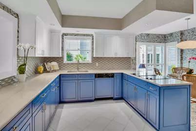 1903 Bay Road #205, Vero Beach, FL 32963 - Photo 11