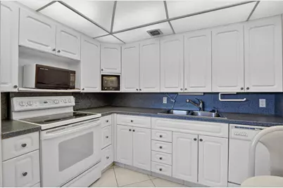 2035 Ainslie C, Boca Raton, FL 33434 - Photo 9