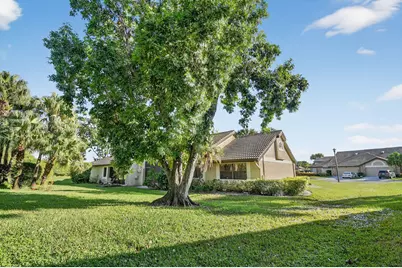 7147 Le Chalet Boulevard, Boynton Beach, FL 33472 - Photo 37
