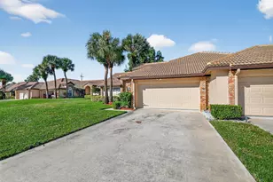 7147 Le Chalet Blvd, Boynton Beach, FL 33472 - Photo 5