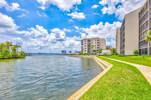 11390 12 Oaks Way, North Palm Beach, FL 33408 - Photo 21