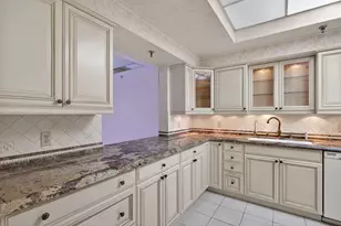 11390 12 Oaks Way, North Palm Beach, FL 33408 - Photo 9