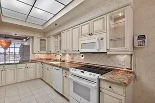 11390 12 Oaks Way, North Palm Beach, FL 33408 - Photo 11