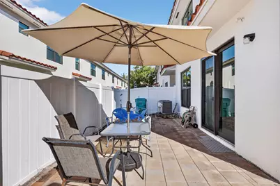 1011 Willow Place, Riviera Beach, FL 33410 - Photo 19