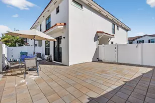 1011 Willow Pl, Riviera Beach, FL 33410 - Photo 17