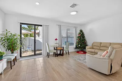 1011 Willow Place, Riviera Beach, FL 33410 - Photo 5