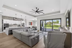 8249 SE Dharlys St, Hobe Sound, FL 33455 - Photo 11