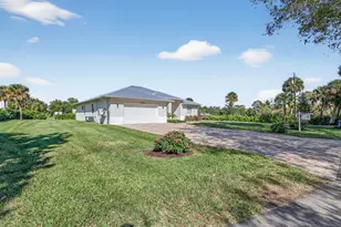 8249 SE Dharlys St, Hobe Sound, FL 33455 - Photo 3