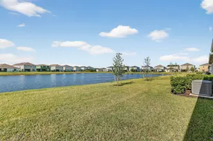 9400 SW Libertas Wy, Port Saint Lucie, FL 34987 - Photo 35