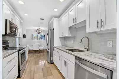 6827 Parisian Way, Lake Worth, FL 33467 - Photo 13