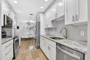 6827 Parisian Way, Lake Worth, FL 33467 - Photo 13