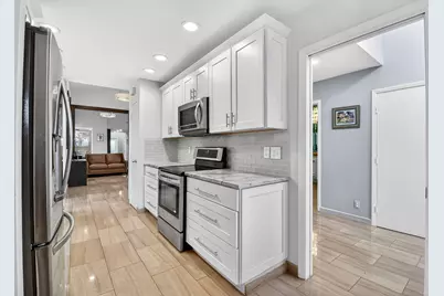 6827 Parisian Way, Lake Worth, FL 33467 - Photo 11