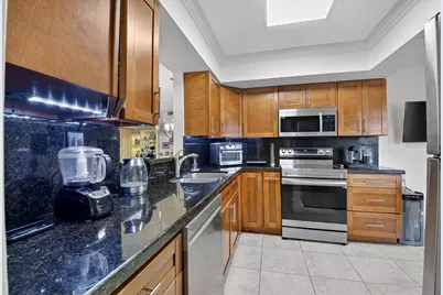 10911 Lake Front Place, Boca Raton, FL 33498 - Photo 5