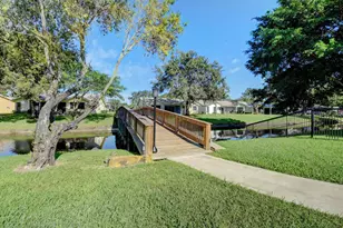 10911 Lake Front Pl, Boca Raton, FL 33498 - Photo 43