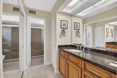 10911 Lake Front Place, Boca Raton, FL 33498 - Photo 17