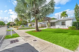 321 NW 51st St, Oakland Park, FL 33309 - Photo 1