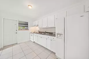 321 NW 51st St, Oakland Park, FL 33309 - Photo 21