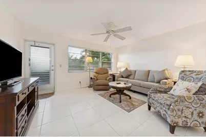 116 Windsor F, West Palm Beach, FL 33417 - Photo 3