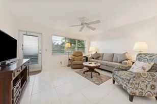 116 Windsor F, West Palm Beach, FL 33417 - Photo 3