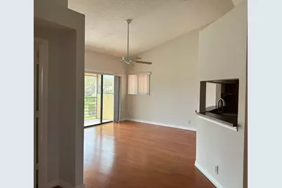 21 Via De Casas Sur #202, Boynton Beach, FL 33426 - Photo 9