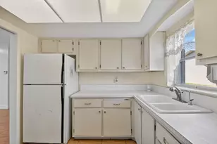 2667 Dudley Dr, West Palm Beach, FL 33415 - Photo 17