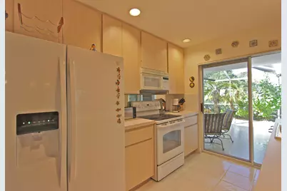 10201 Chapman Oak Court, Palm Beach Gardens, FL 33410 - Photo 9