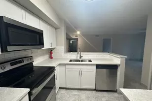 7824 Sonoma Springs Cir, Lake Worth, FL 33463 - Photo 5