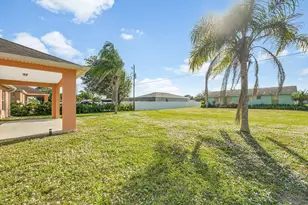 530 SW Butler Ave, Port Saint Lucie, FL 34983 - Photo 25